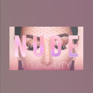 HUDA BEAUTY Nude Palette